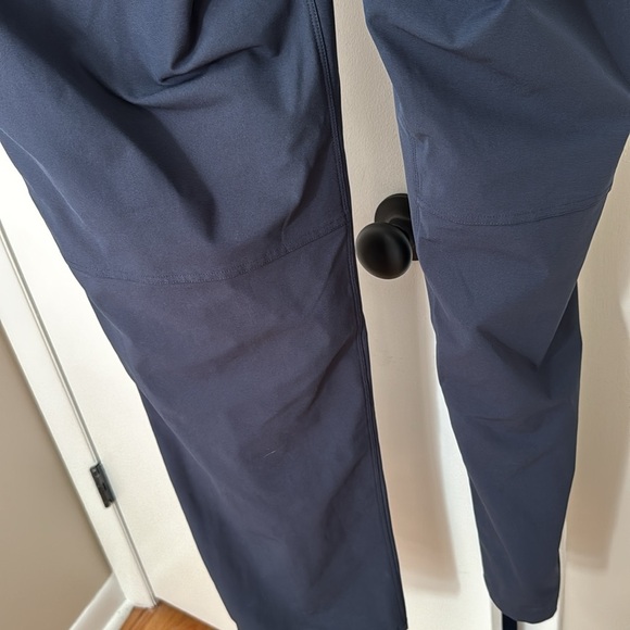 Lululemon Men’s Navy ABC pant - Picture 5 of 6